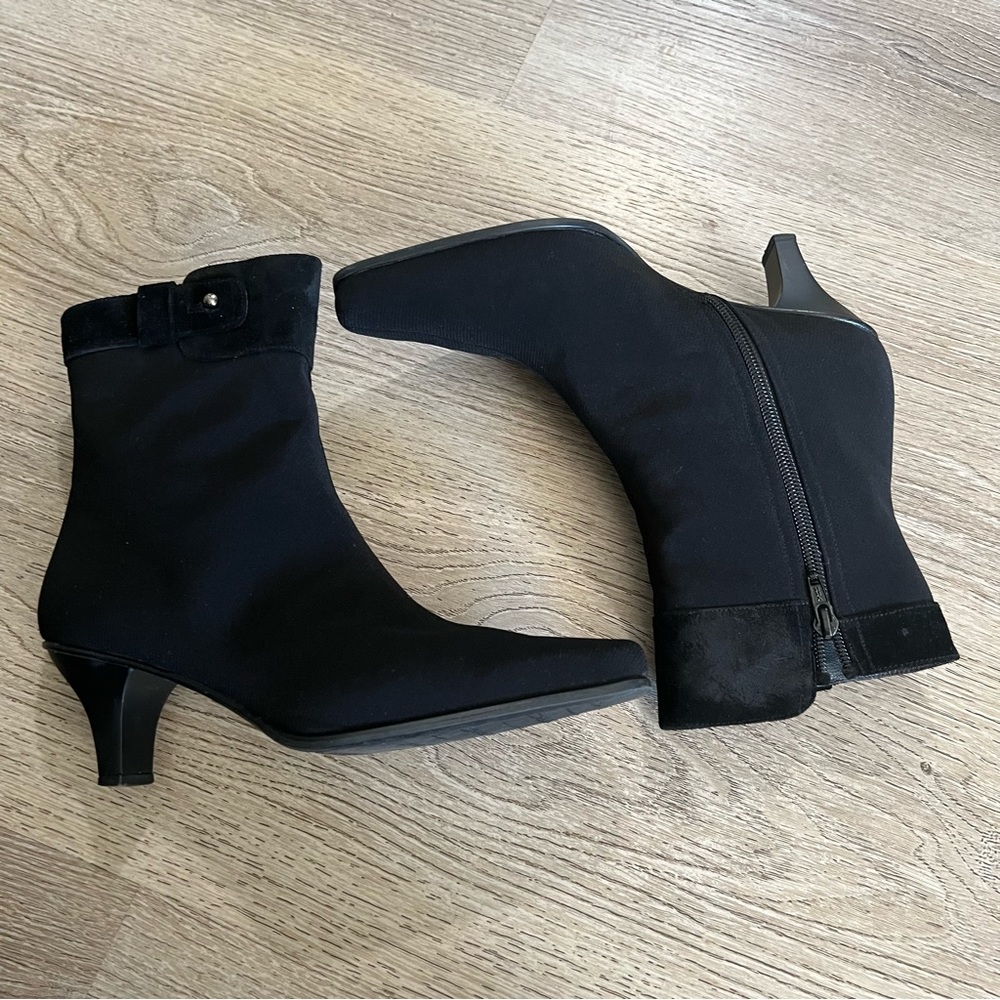 Stuart Weitzman‎ women kitten heel boots size 6.5
